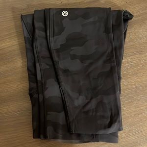 Lulu Lemon Black Camo Leggings